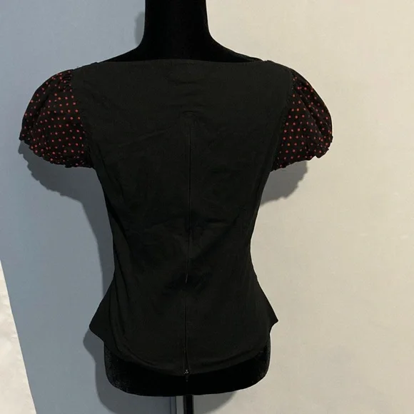 Elegant Black and Red Women's Blouse - Picture 6 of 10